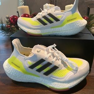 Adidas Women's Ultraboost 21